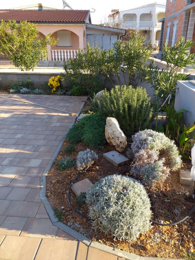 Apartment Dvorak Vir Dış mekan fotoğraf